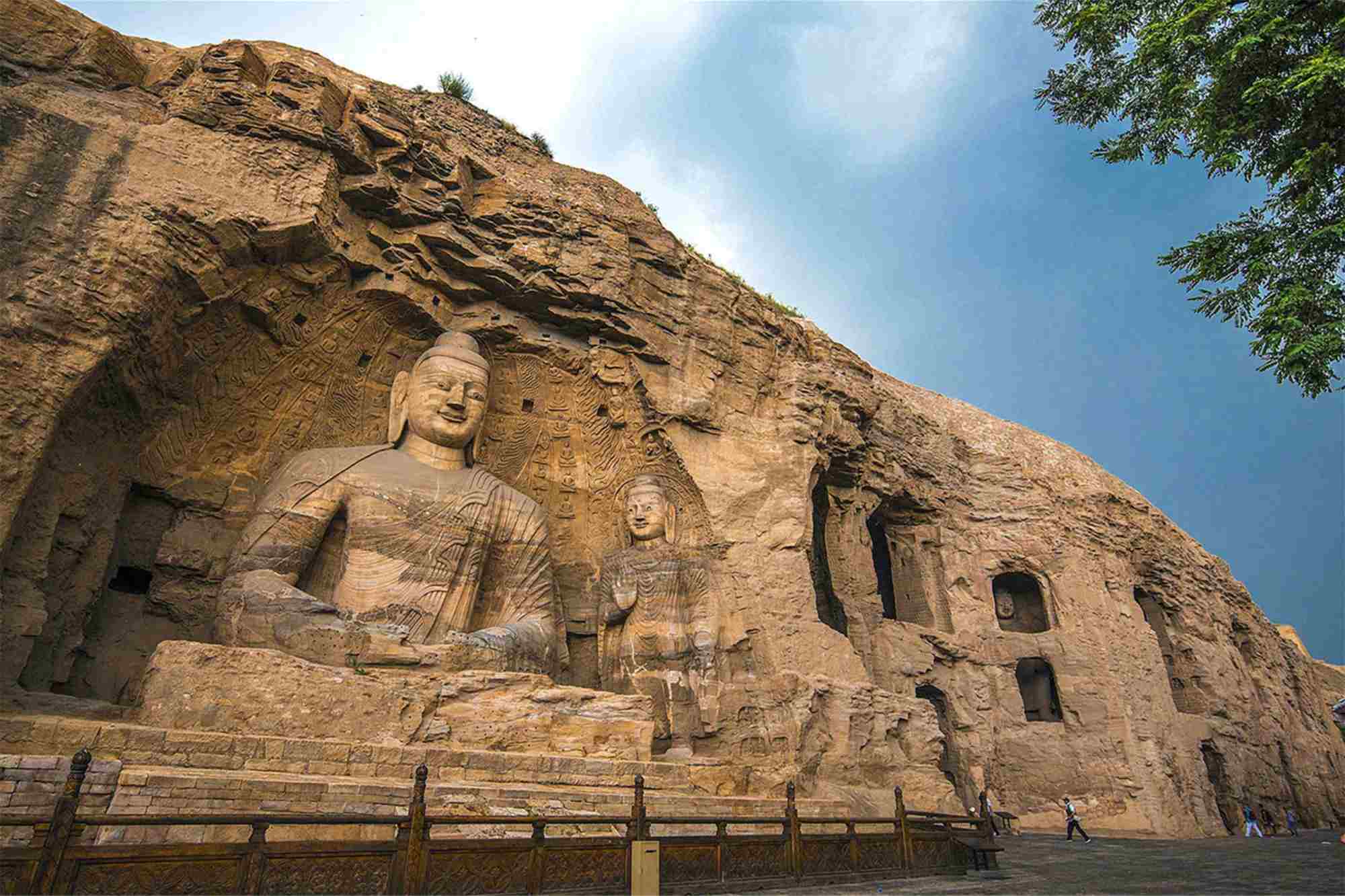 Yungang Grottoes Tour