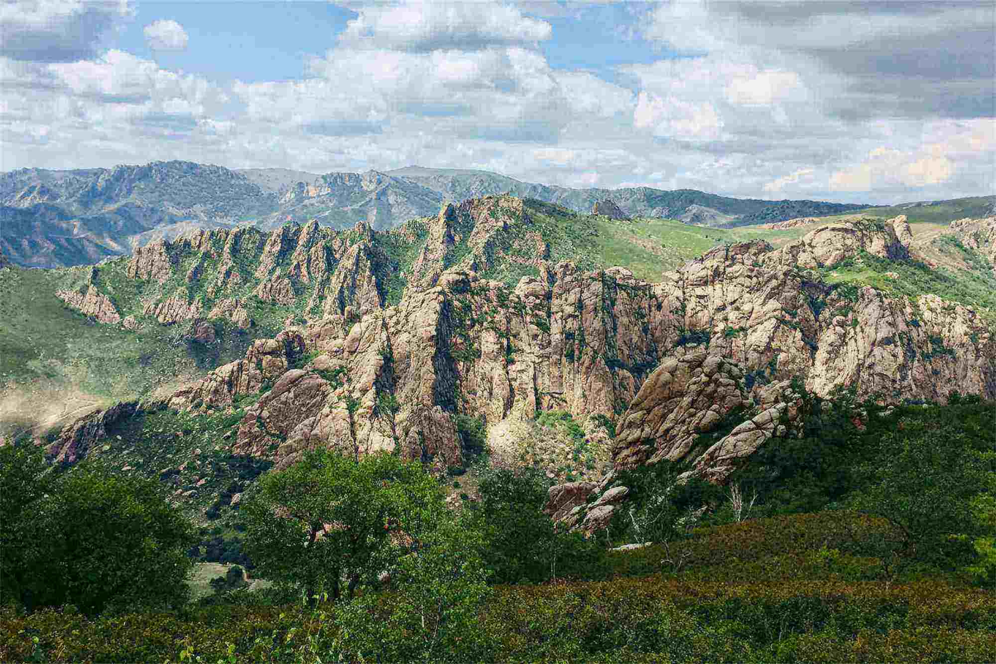 Daqing Mountain Tour