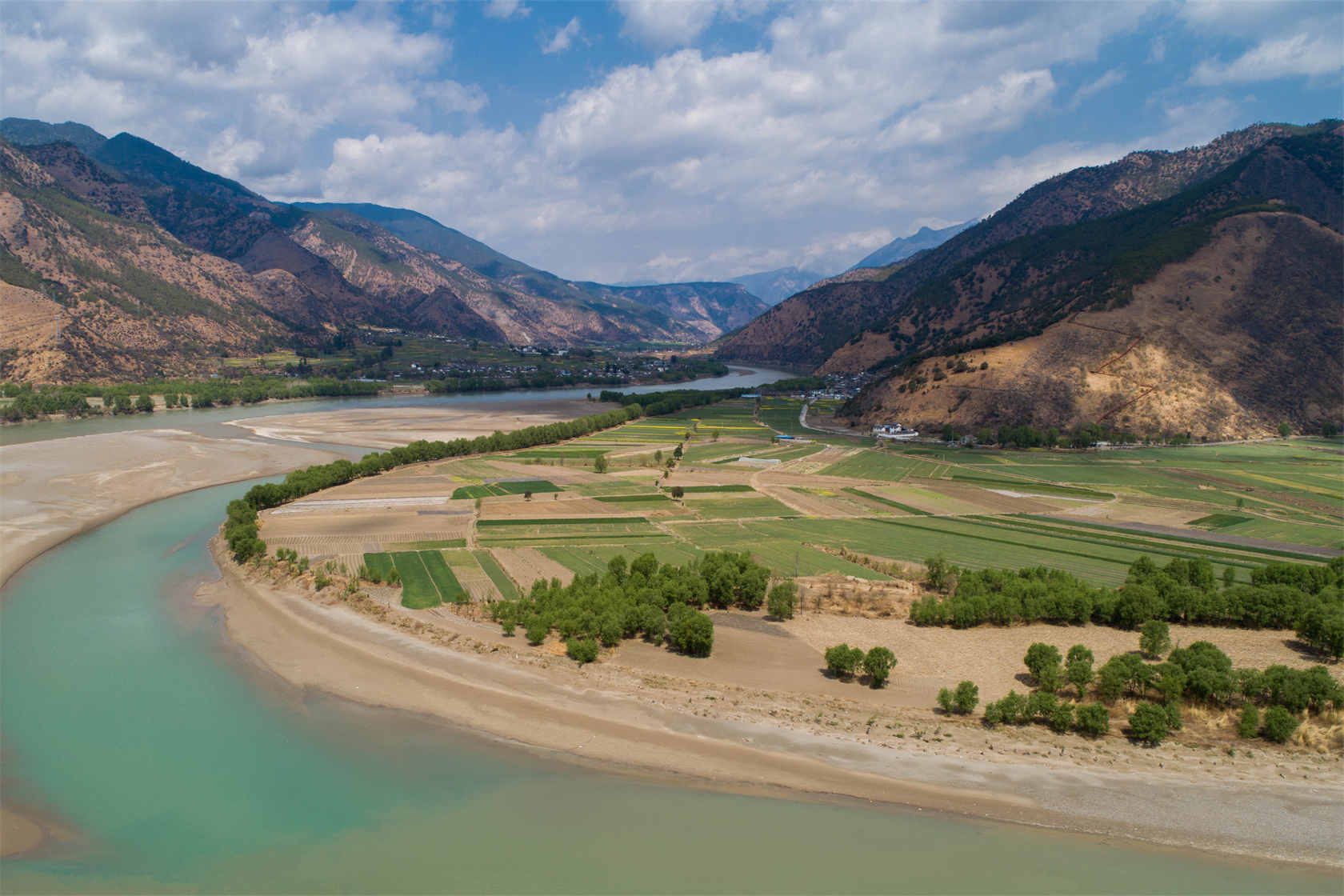 First Bend of Yangtze River Tour