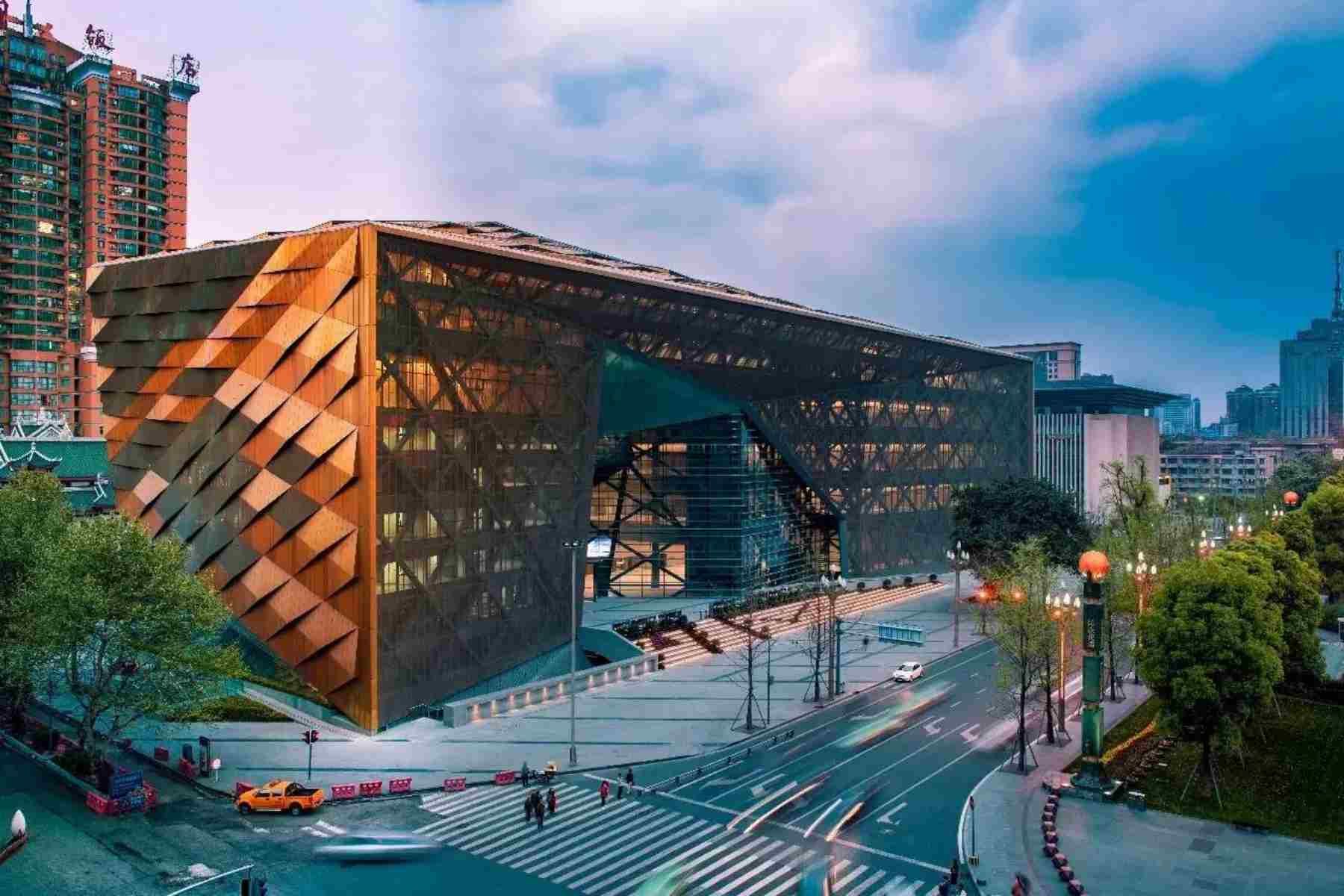 14-Day China Classic Tour of Shanghai, Chengdu, Lhasa, Xi’an and Beijing
