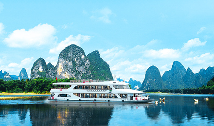 Guilin Yangshuo Private Day Tour Including Li River and West Street