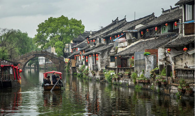 Private Day Tour to Fengjing Ancient Water Town