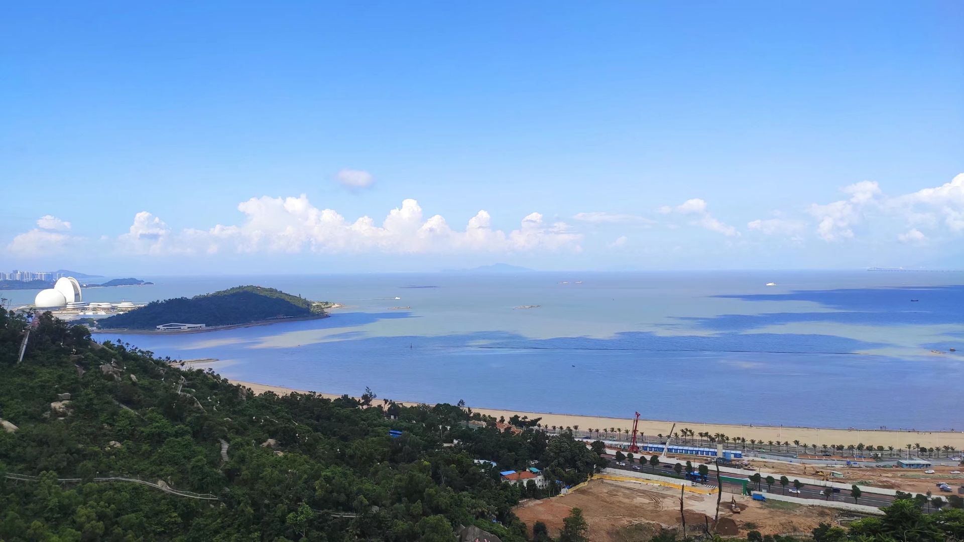 Shenzhen Departure: Hong Kong-Zhuhai-Macao Bridge + Jingshan Park + Zhuhai Yuanmingyuan Chinese Group Day Tour