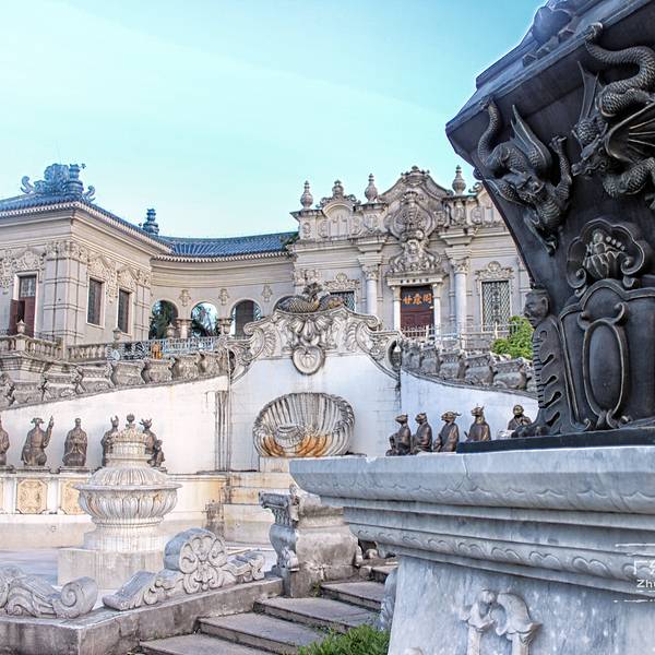 Zhuhai Private Day Tour: Zhuhai Opera House, Fisher Girl Statue, Xianglu Bay & Jingshan Park
