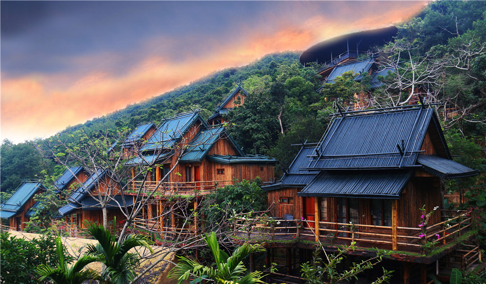 4-Day Sanya Private Tour: Nanshan Temple, Sanya Romance Park